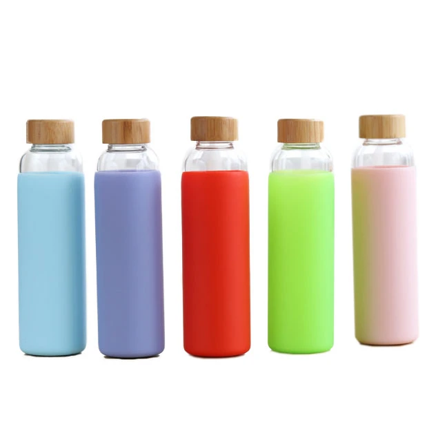 Customized Logo Borosilicate Glass Water Bottle, Drinking Water Bottle with Silicone Sleeve and Ss Cap
