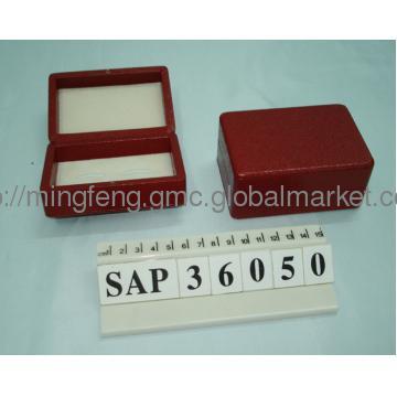 Red lacquering Cufflink box