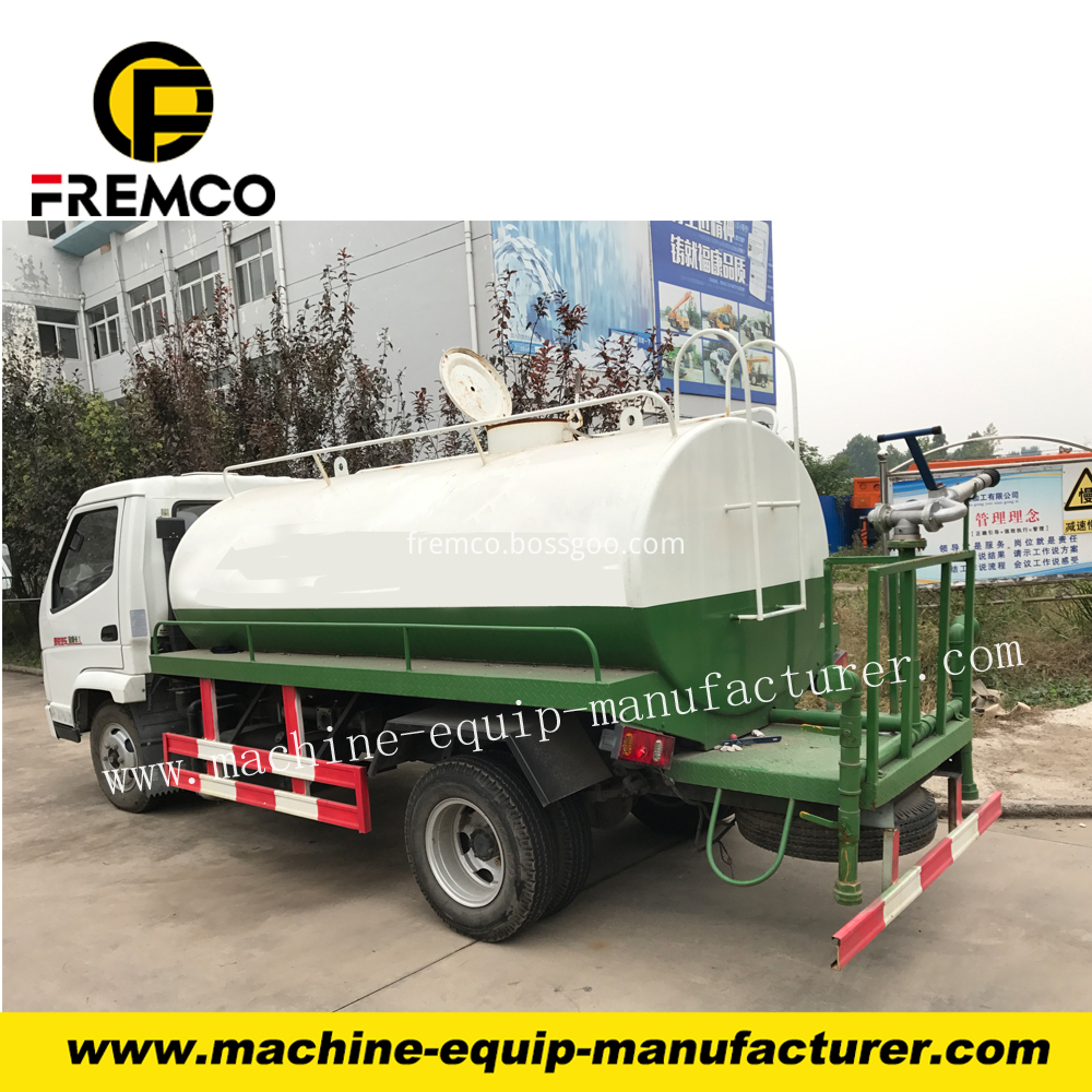 water tank truck capacity