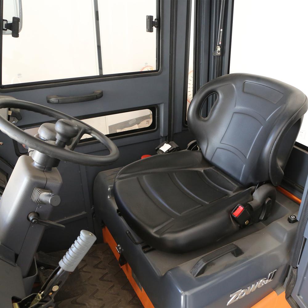 Electric 4T Tow Tractor with Full closed Cabin