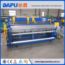 Welded wire mesh netting roll machine