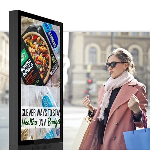 Outdoor+Digital+Signage+Feature-01
