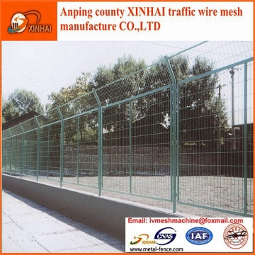 Strong metal mesh frame fencing peice