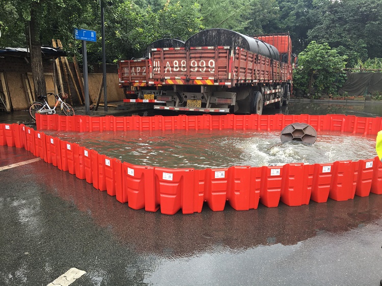 Anti flooding barrier flood control water blocker for river