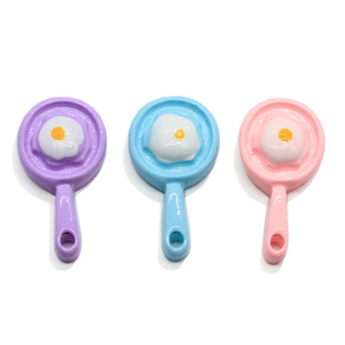 Nuovo design in resina Simulazione Flatback Pan Fried Egg Beads Artigianato artificiale Bambini Casa delle bambole Cucina Giocattoli Gioielli Ornament Shop