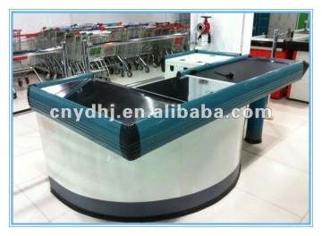 Supermarket Cash Register Desk With Conveyor Belt