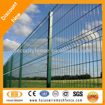 green pvc coated garden fence