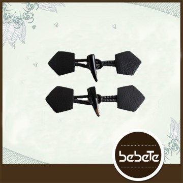 2 Holes Natural Real OX Horn Toggle Buffalo Button with Leather