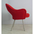 Saarinen Executive Arm Chair Moderne stof eettafel