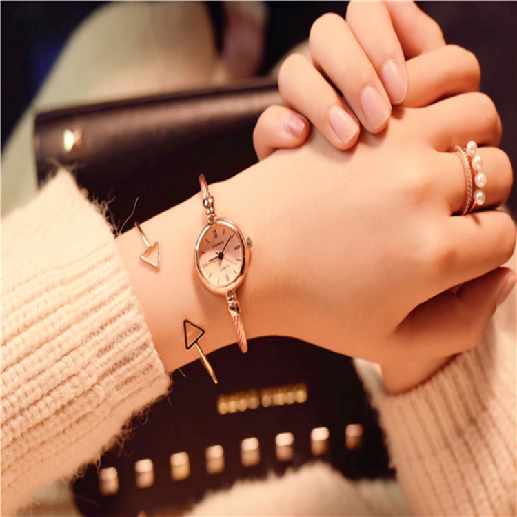 Small Gold Bangle Bracelet Luxury Watches Stainless Steel Retro Ladies Quartz Wristwatches Fashion Casual Women Dress Watch