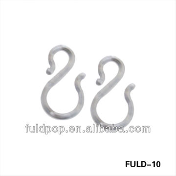 small plastic s hooks