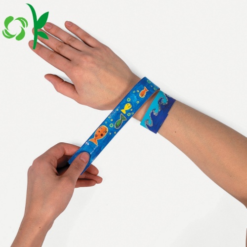 कस्टम लोगो सिलिकॉन स्नैप कंगन सिलिकॉन स्लैप wristband