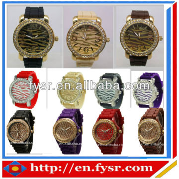 2013 wholesale sports fashion COLORFUL Geneva silicone watch,silicone geneva watch,silicone watch