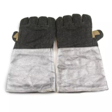 Heat-resistant protective gloves
