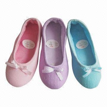Women's ballet shoes with microsuede or point plastic cloth outsole