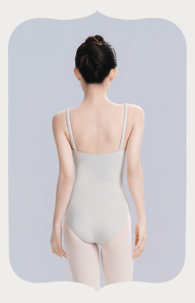 Женский плиссированный нейлоновый купальник без рукавов с ремешками Women's Strappy Pleated Nylon Sleeveless Leotard
