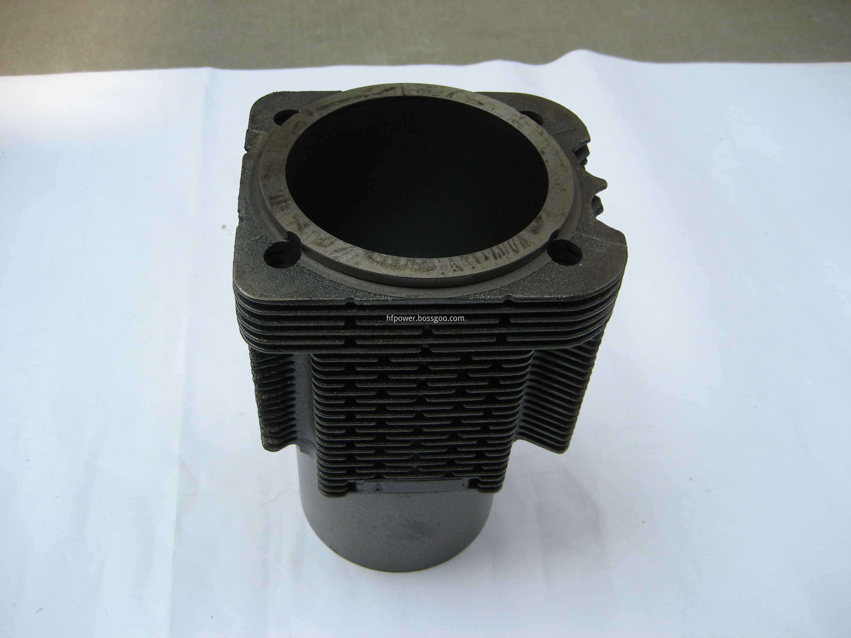 FL912 Cylinder liner 102mm