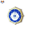 Badge d&#39;épingle à revers en émail en or personnalisé