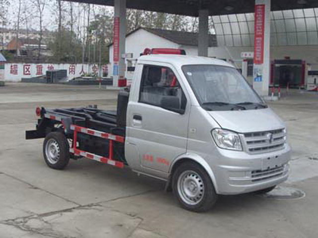 شاحنة ذات الخطاف الشاحنات الصغيرة DONGFENG Gasoline 3CBM