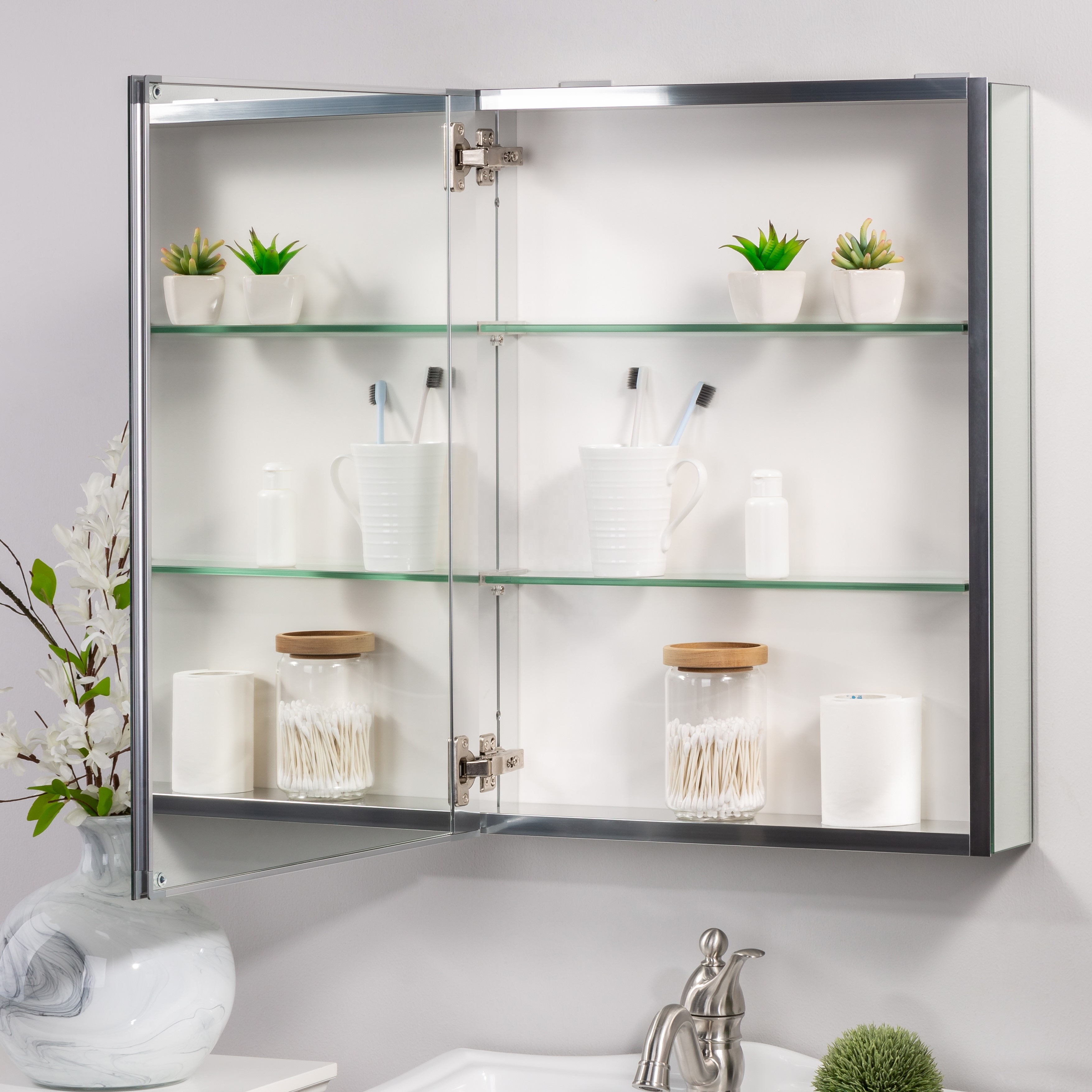 Aluminum bathroom cabinet