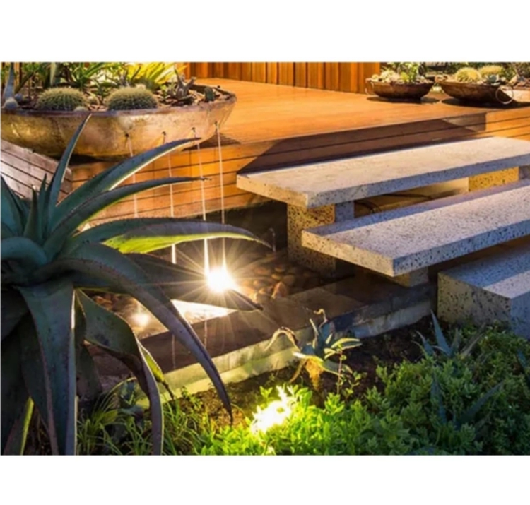 Foco LED para jardín IP65