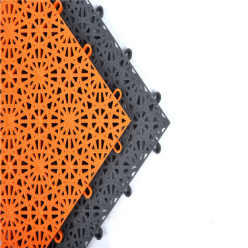 Plastic float assembled plastic floor tile