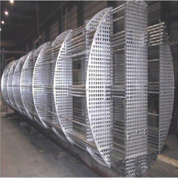 Shell and tube heat exchanger