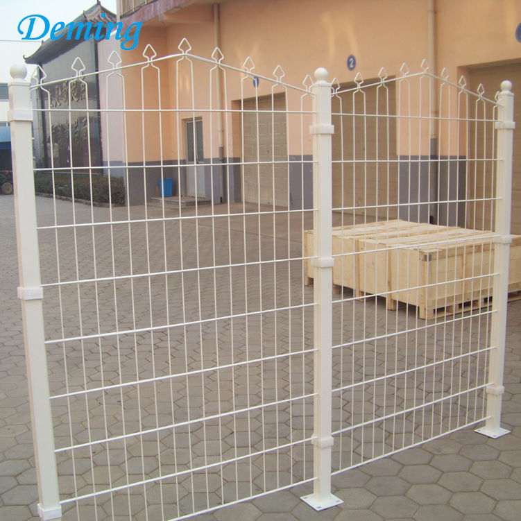 Electric Galvanized and PE Coated Metal Decofor Panel Fence