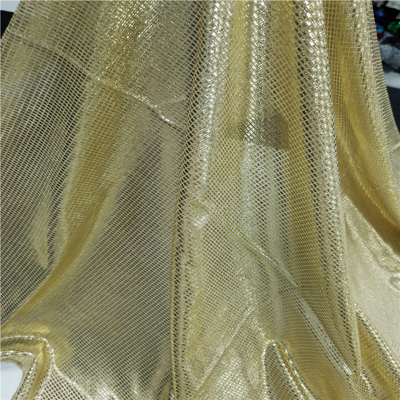 Multicolor wire mesh fabric 