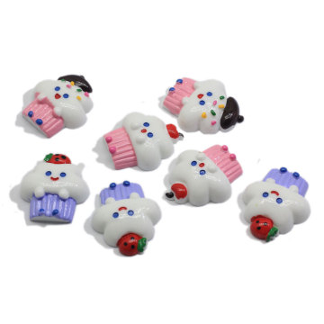 Kawaii Cartoon Happy Cupcake Resina Flatback Cabochons Lovely Fruit Ice Cream Cone Slime Charms para la decoración del centro del lazo del pelo