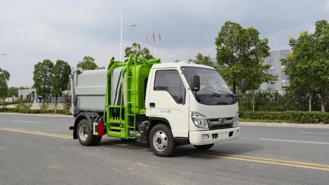 Side Mounted Compression Garbage Truck 5 Jpg