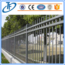 Hot-dipped galvanized & Pvc coated garrison fence