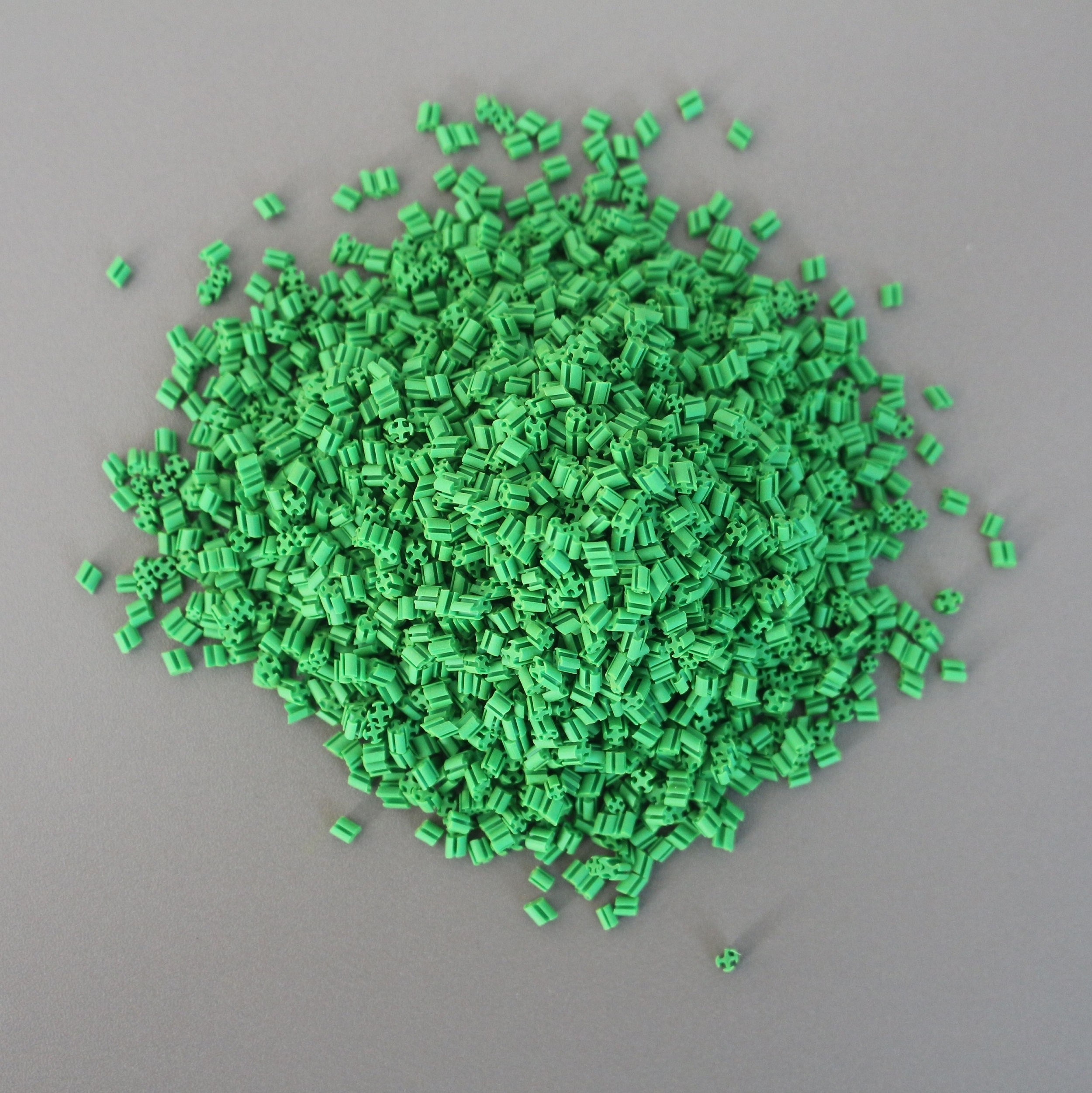 Rasengefüllte Partikel Lawn filled particles