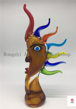 Sunny face glass sculpture