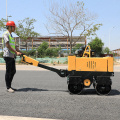 Caminata de alta calidad de 800 kg detrás del doble de tambor Honda Gasoline Vibration Road Roller