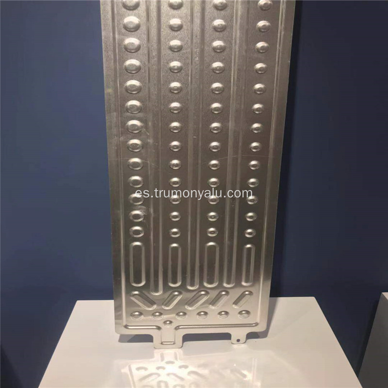 Desarrollo de diseño de placa fría de agua de aluminio soldado