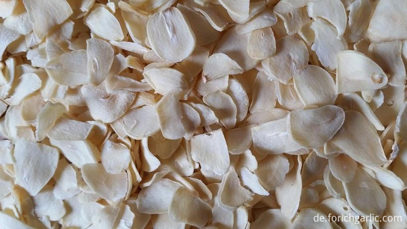 Dehydrated Garlic Flakes