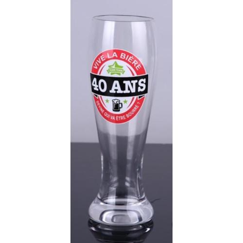 Met de hand gemaakte sticker die 500 ml bierglaskop met veel patroon bedrukt