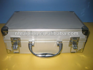 aluminum coin case with movable trays