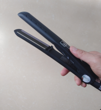 180 to 230 Degrees Titanium Ionic Hair Straightener