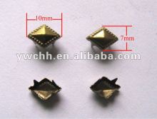 pyramid nailhead studs