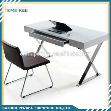 White high gloss used computer desk