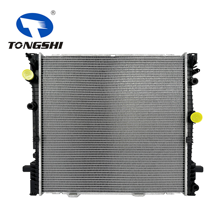 Radiator for BMW X3 G08 MT ,17118642743 Radiator for BMW X3 G08 MT ,17118642743