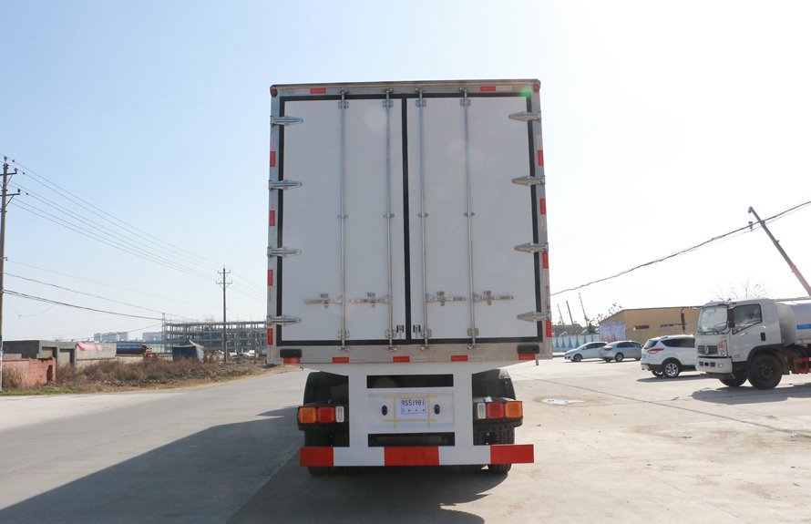 refrigerated semi trailer 3