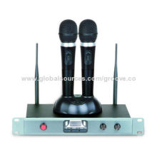 UHF 800MHz Band PLL Frequency Synthesized, One with One UHF Wireless Microphone System