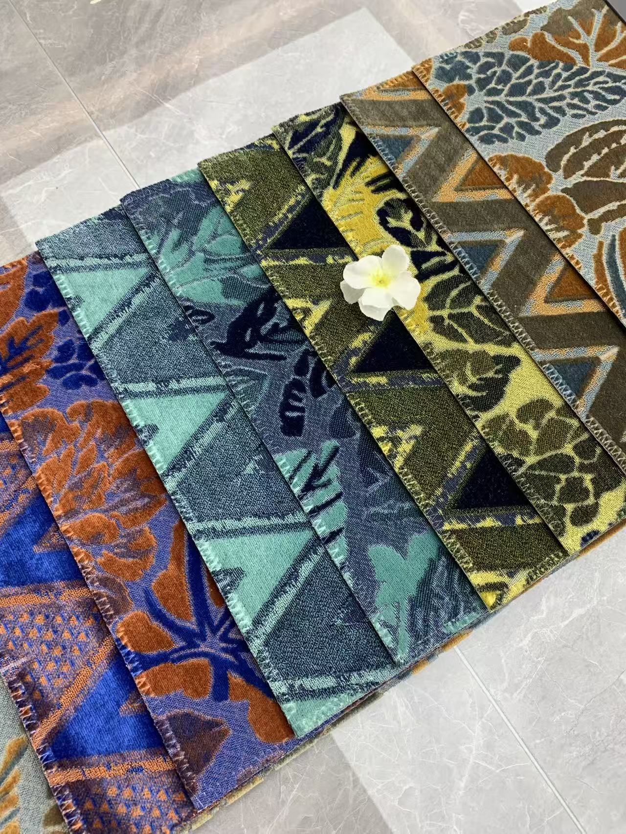منسوجات اثاثه یا لوازم داخلی upholstery textiles