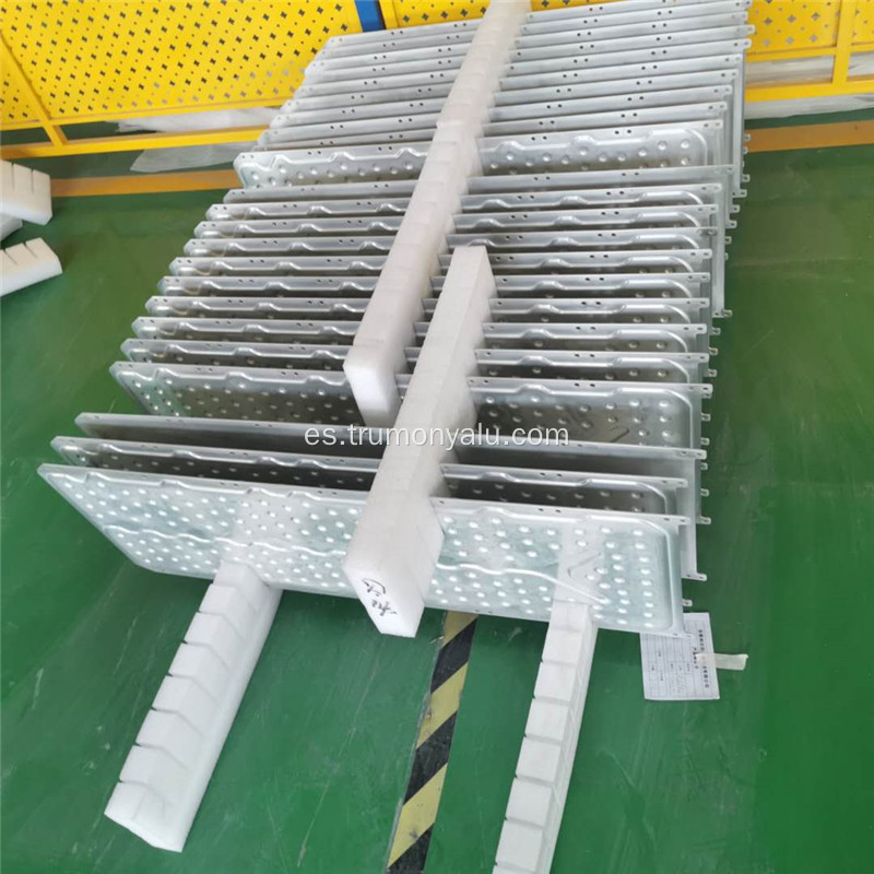 Placa fría de aluminio de refrigeración por agua para panel fotovoltaico