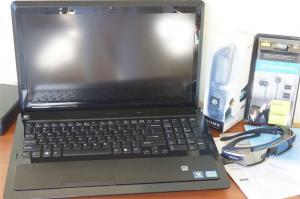 Sony Vaio F-Series VPCF215FX 3D Laptop 16" 1080HD + Fujifilm W3 Digital camera