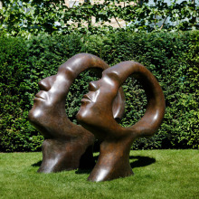 Outdoor garden decorative abstract bronze head sculpture