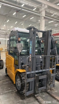 Lithium Battery Forklift XCB-L35 XCMG Used Electric Forklift